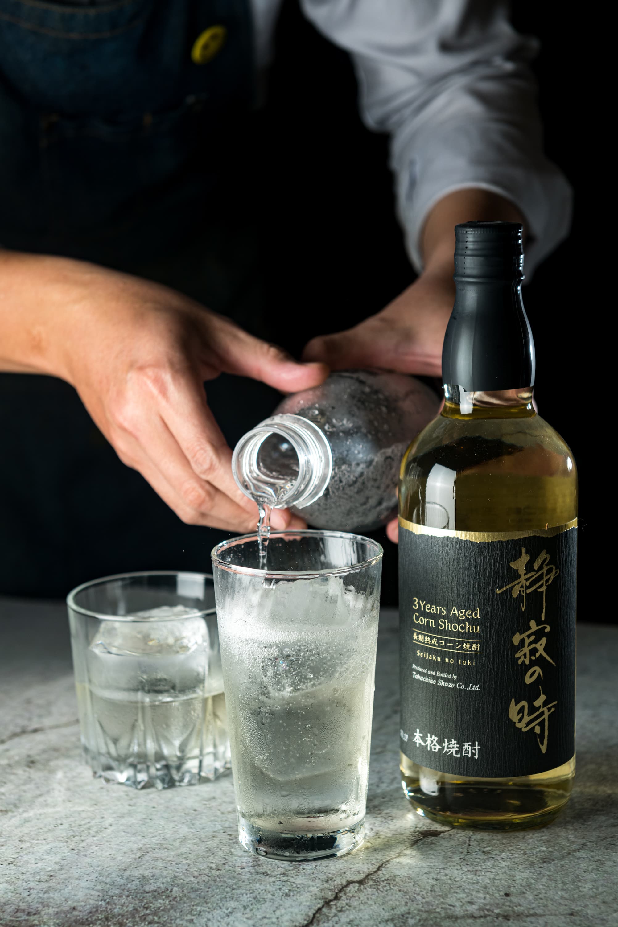 高千穗酒造的「靜寂之時」,比起波本多了奔放玉米香,加蘇打水做成燒酎Highball也很對味。(1,200元/720ml瓶)