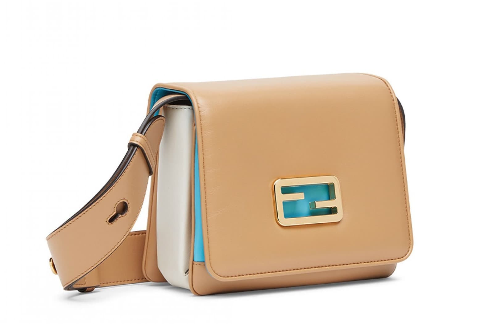 FENDI ID小型駝色包款。NT$81,000(FENDI提供)