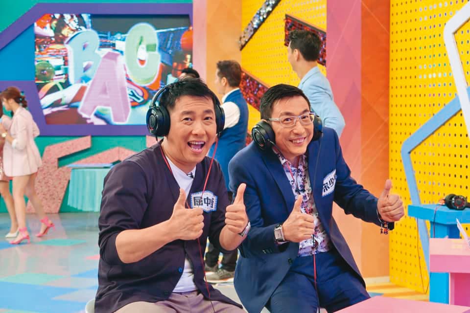 許多人都認為宋少卿(右)與屈中恆(左)長得像雙胞胎,兩人也頻頻同台上綜藝節目,挑戰觀眾臉盲程度。(翻攝自宋少卿臉書)