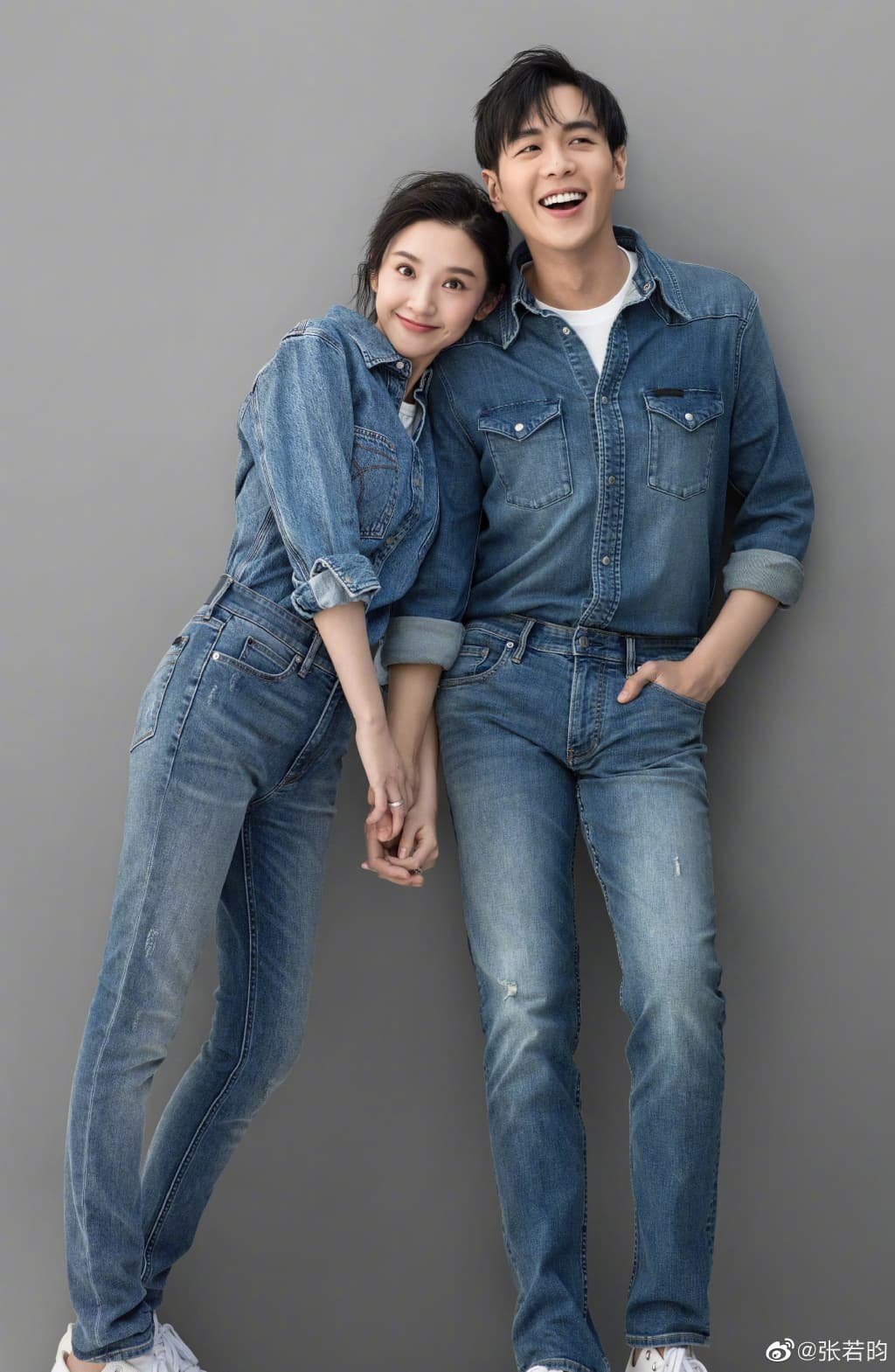 張若昀與唐藝昕愛情長跑9年結婚。(翻攝張若昀微博)