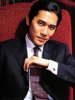 當年的男神梁朝偉，風靡萬千少女。（翻攝自微博）
