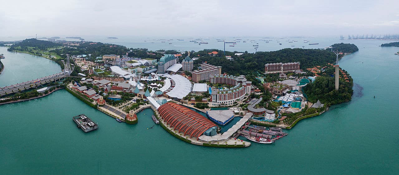 香港民眾認為,新加坡只有聖淘沙、環球影城和魚尾獅石像。(翻攝自維基百科)