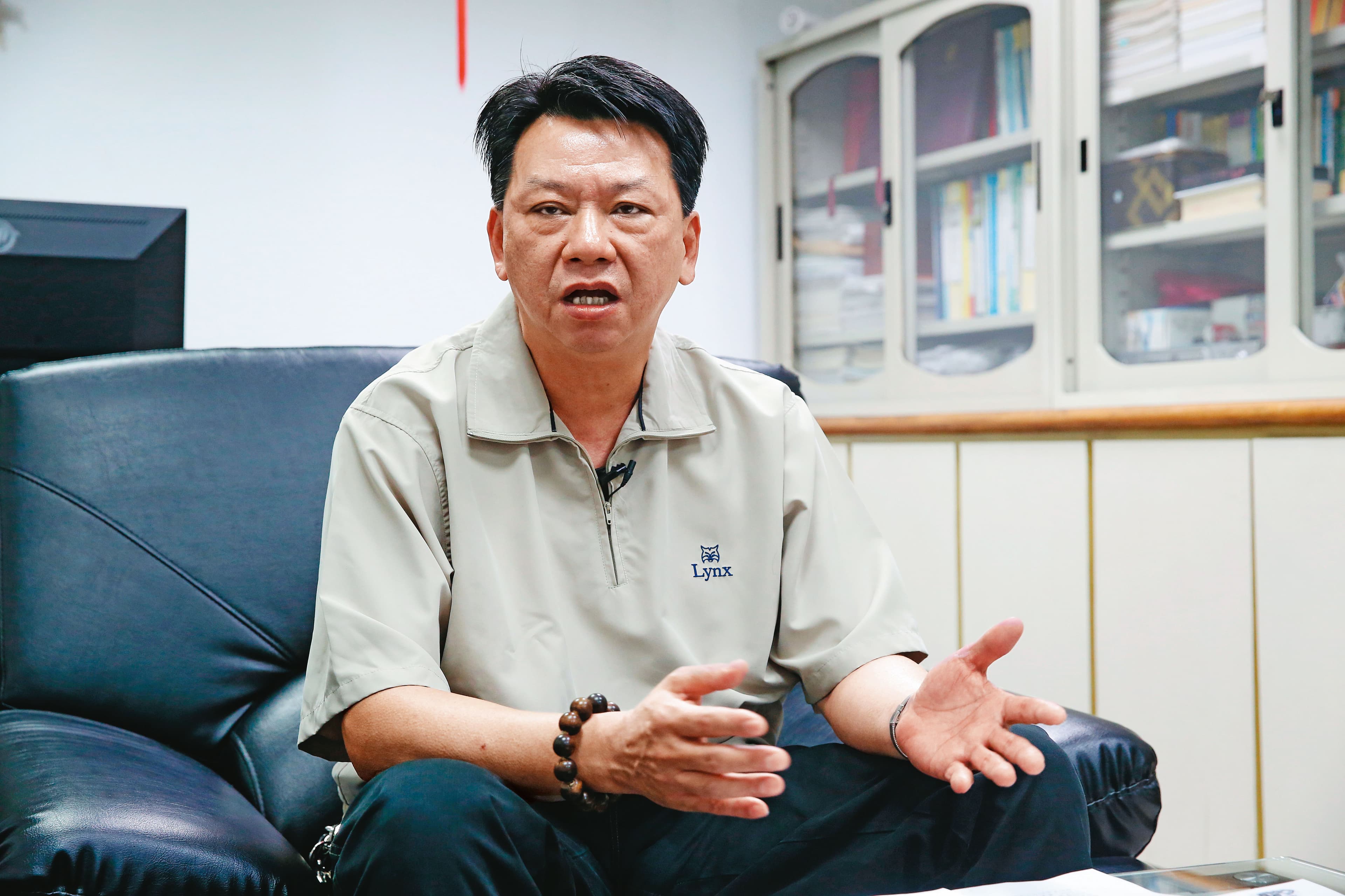 新北市警局板橋分局偵查隊小隊長陳俊傑,對綁匪的強大火力印象深刻。