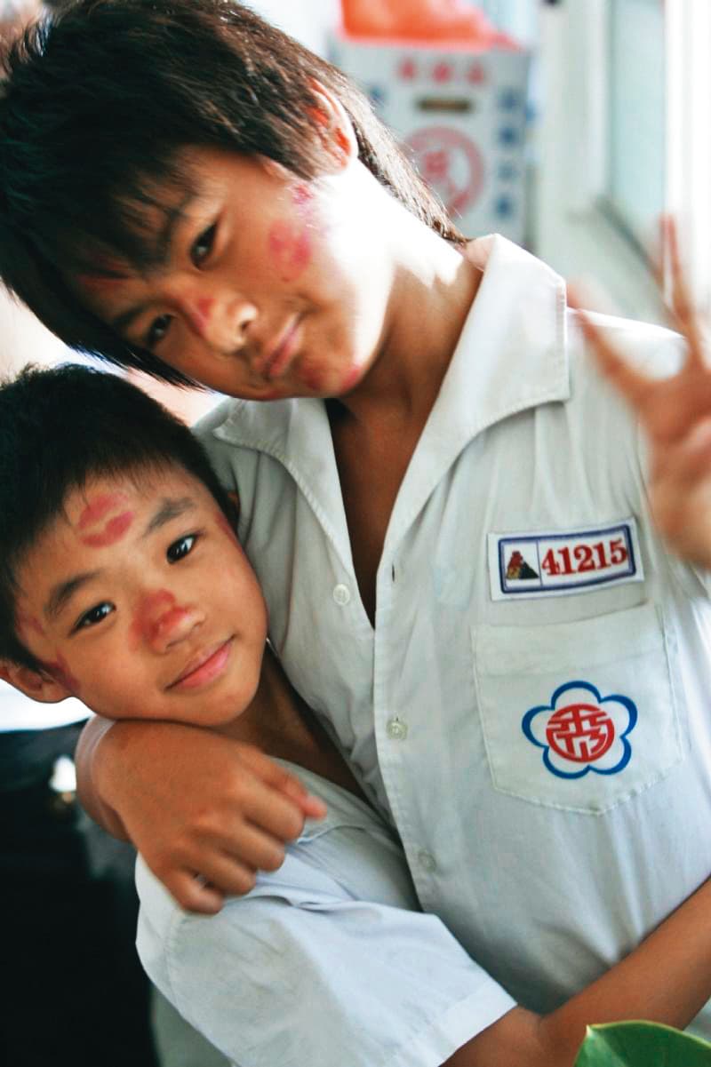 電影《囧男孩》由潘親御(左)與李冠毅(右)主演,兩個天真純樸的小孩演員,在當時迷倒不少觀眾。