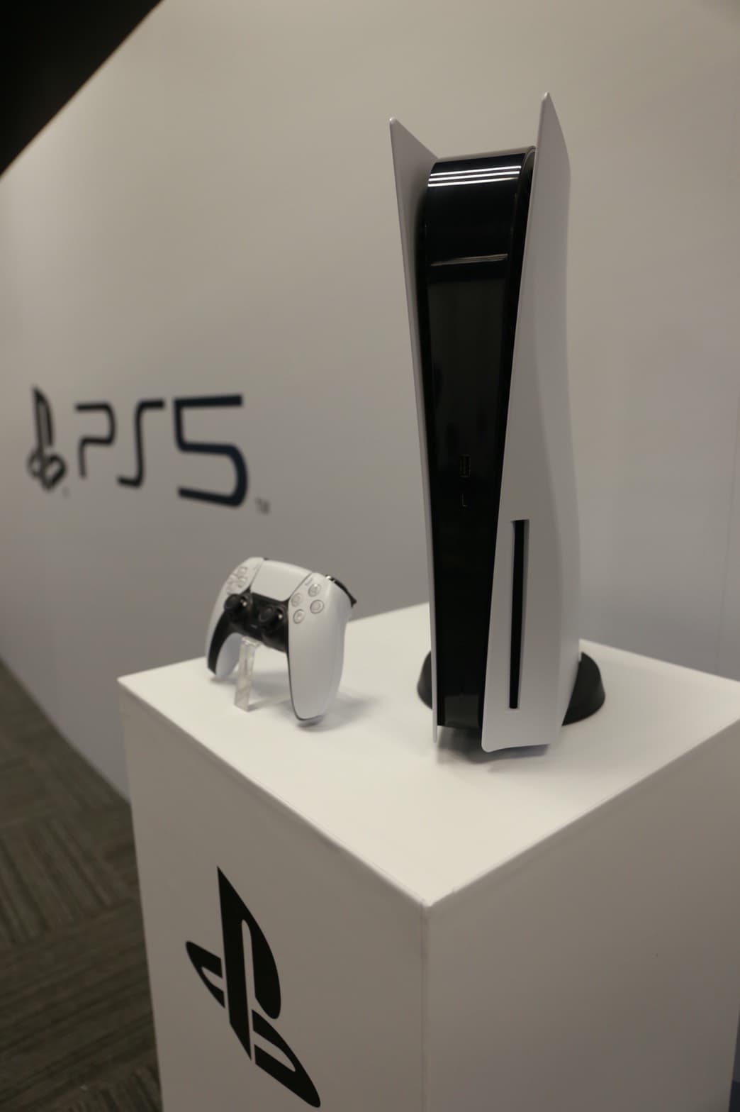 台灣索尼互動娛樂日前舉辦了一場PS5媒體試玩會,讓PS5真身首度亮相。