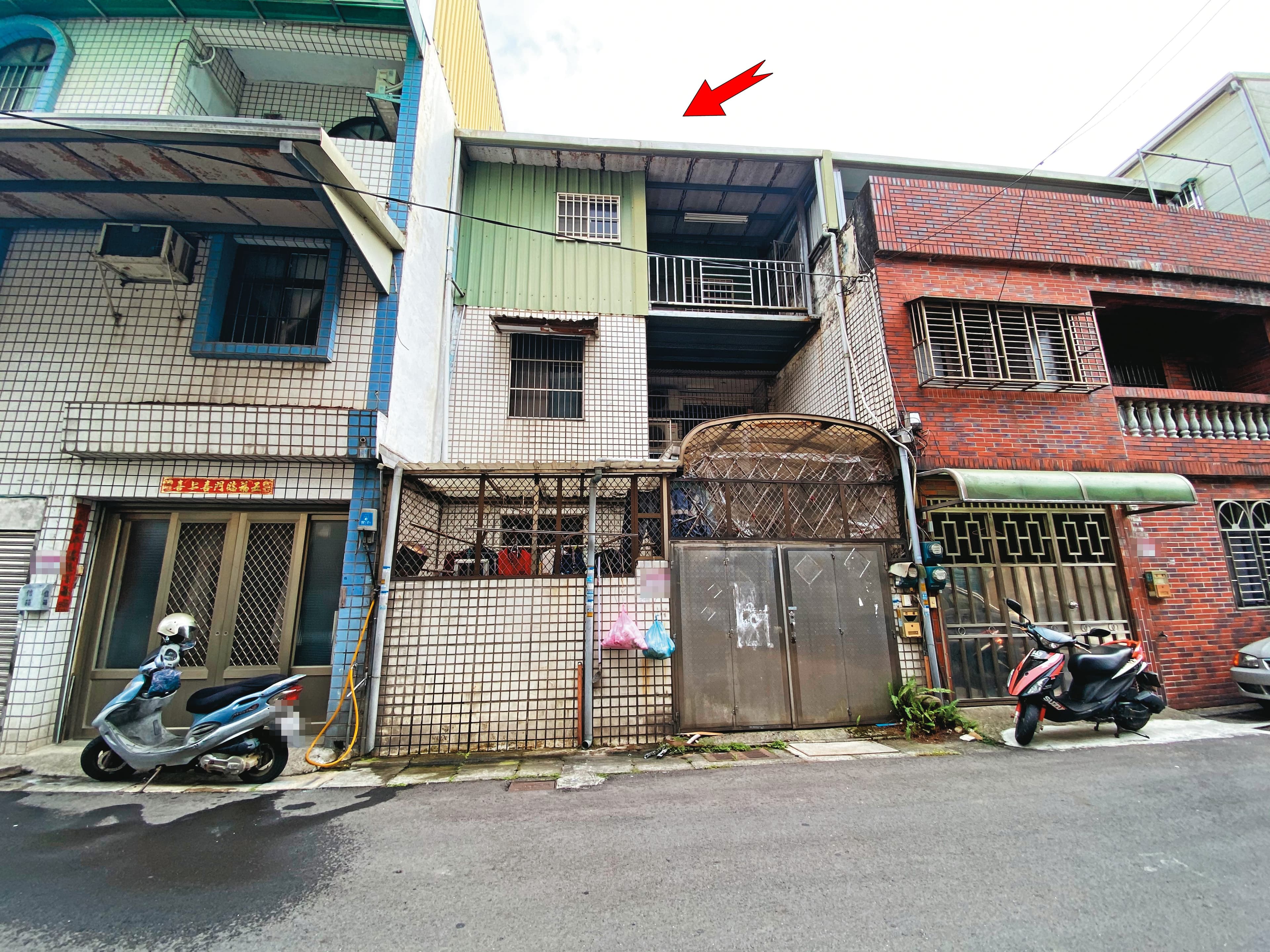 本刊實地走訪祥暉勞動合作社登記地,是桃園市龍潭區巷內的普通民宅,並無祥暉集團招牌。