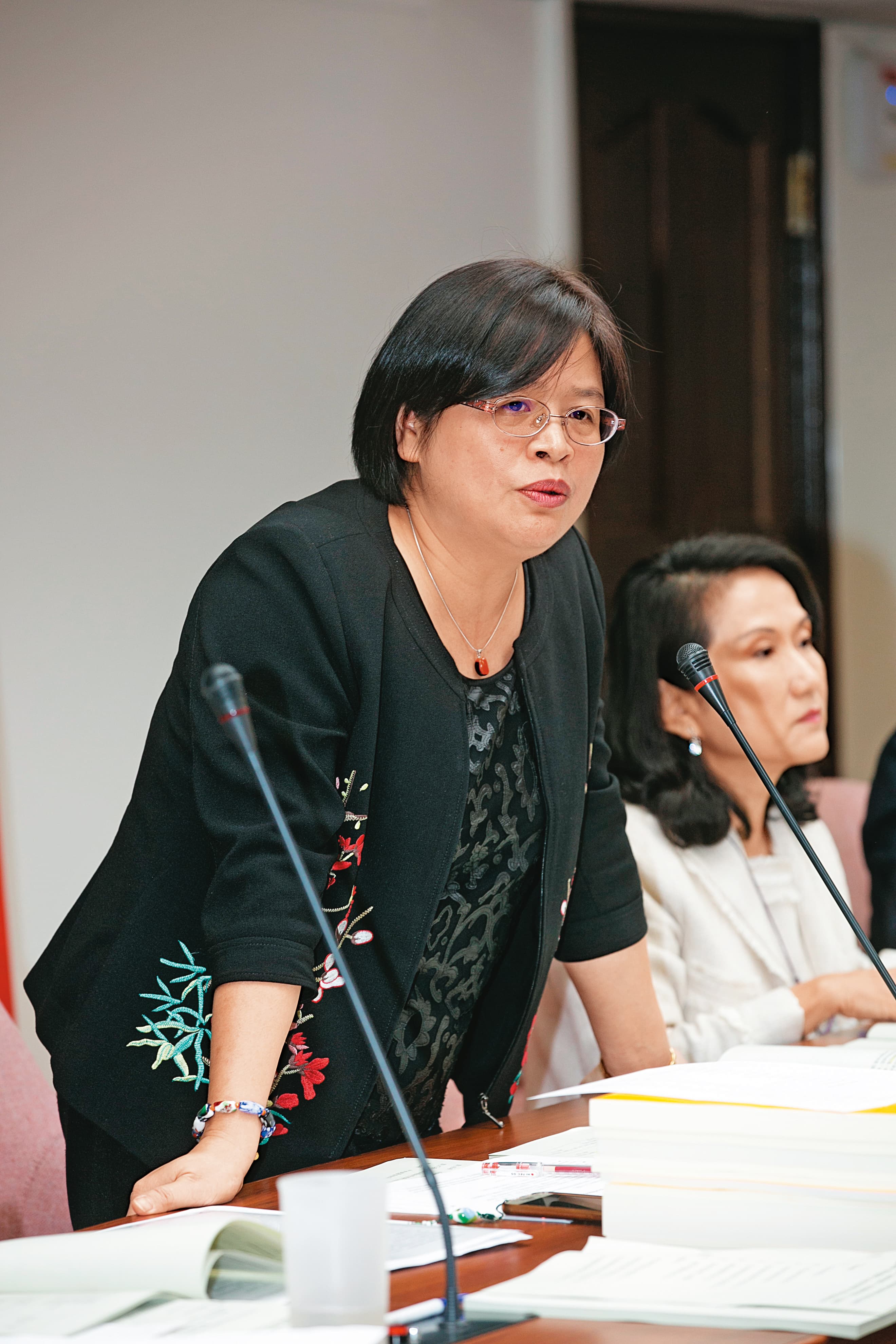 立委吳玉琴痛批祥暉是無良廠商,呼籲退輔會、國防部應徹查。