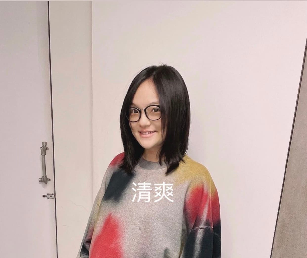 徐佳瑩將一頭長髮變成及肩長髮,更在IG限動分享新髮型。(翻攝自徐佳瑩IG)