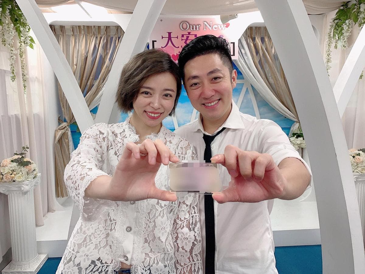 王瞳雖捲入與馬俊麟的不倫戀,但艾成仍痴心一片回收舊愛,兩人7月終於結婚。(民視提供)