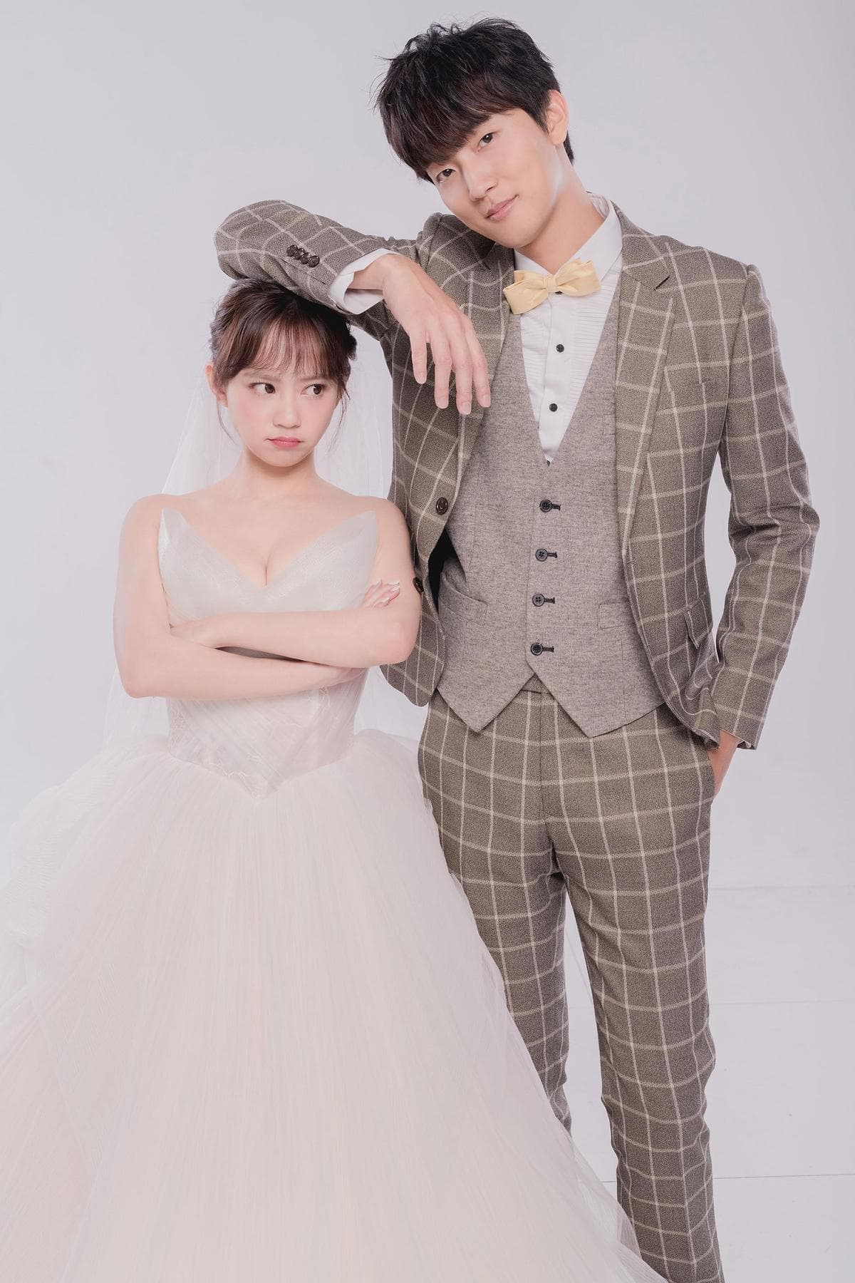 許書豪與女友結束13年愛情長跑,先在國內登記結婚,日後再補辦婚禮。(上行娛樂提供)