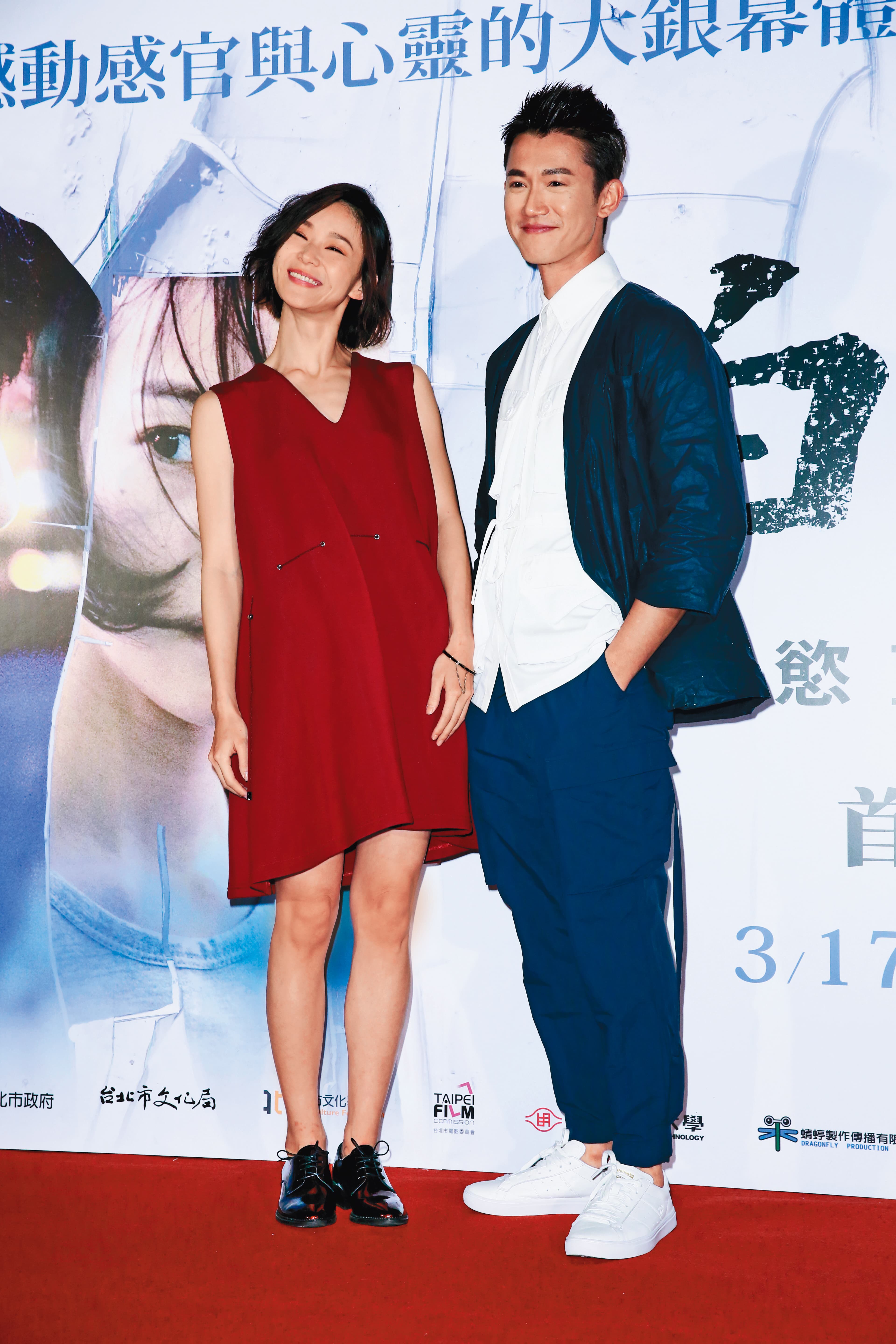 吳慷仁(右)與鍾瑶(左)曾經一度朝結婚方向交往,但後來突爆分手,導致女生受傷。如今鍾瑶另愛曹晏豪。