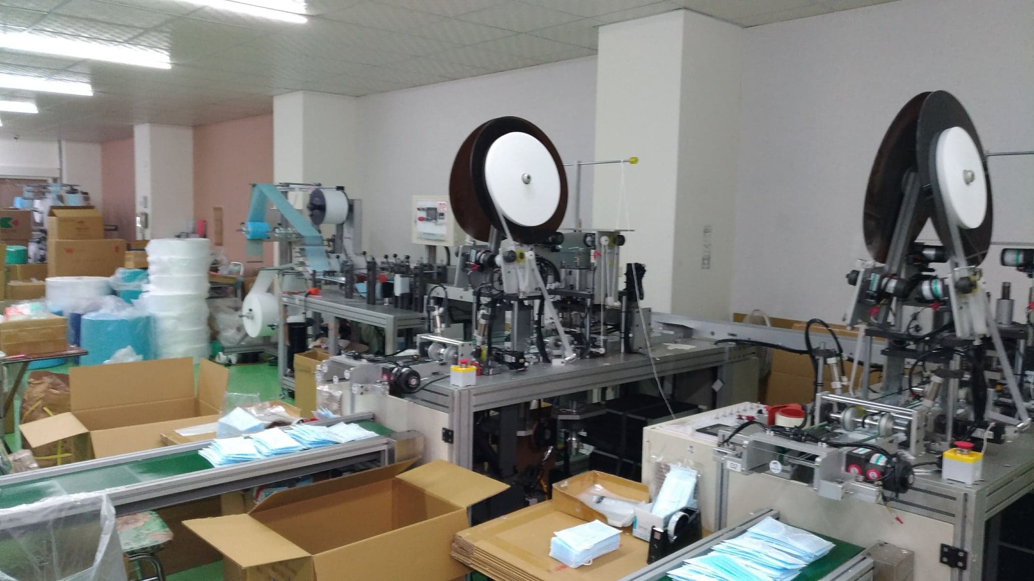 口罩國家隊健康天使公司，被查獲違法製造醫用口罩狂賣千萬片。（翻攝自彰化地檢署臉書）