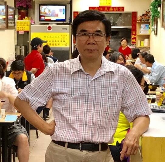 皇家傳承牛肉麵創始人陳世楨表示,希望外界不要斷章取義,別再扯上政治。(翻攝陳世楨臉書)