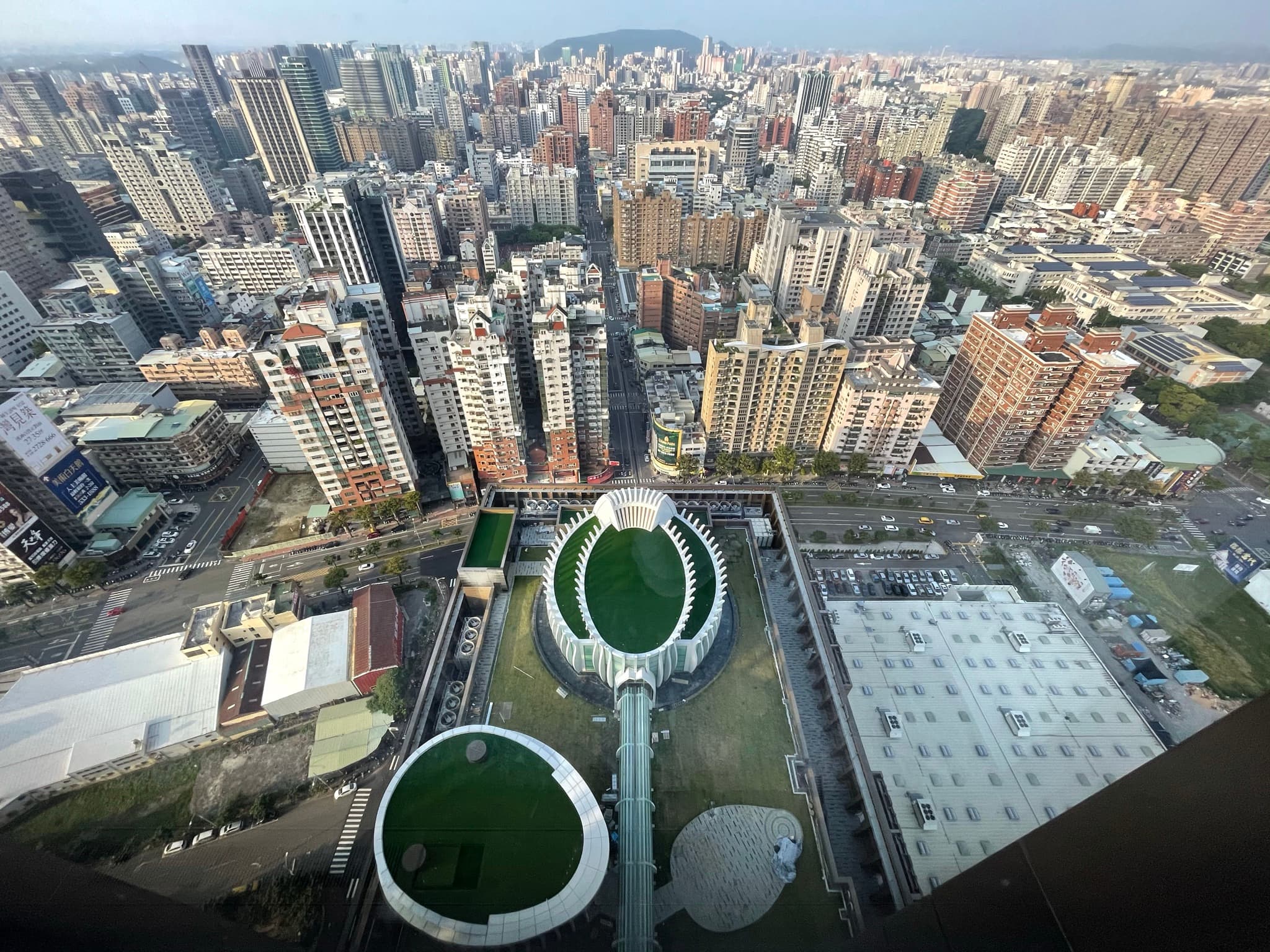 可以一覽高雄的景色。（義享天地提供）