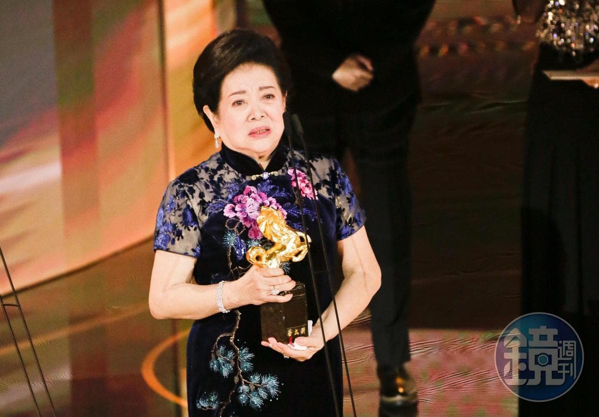 81歲第一次走金馬紅毯的陳淑芳,以《孤味》贏得最佳女主角獎、《親愛的房客》贏得最佳女配角獎。