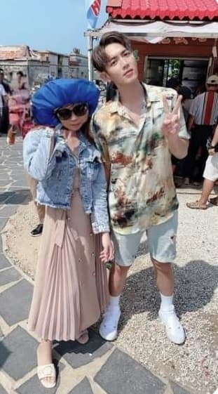 網友惡搞照片,創意十足超級爆笑。(翻攝自爆廢公社二館)
