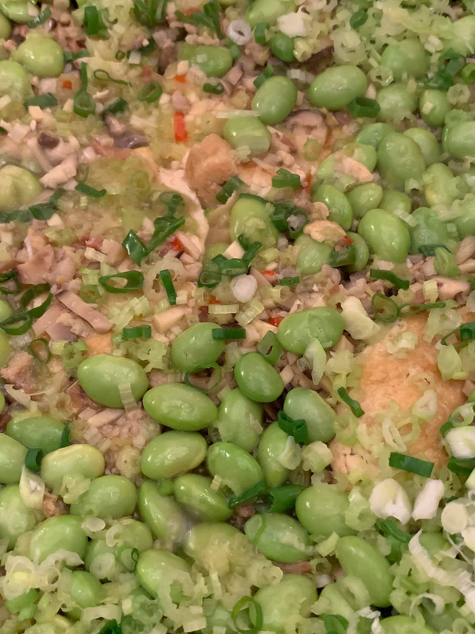 雞湯燴臭豆腐完成，滿美的。