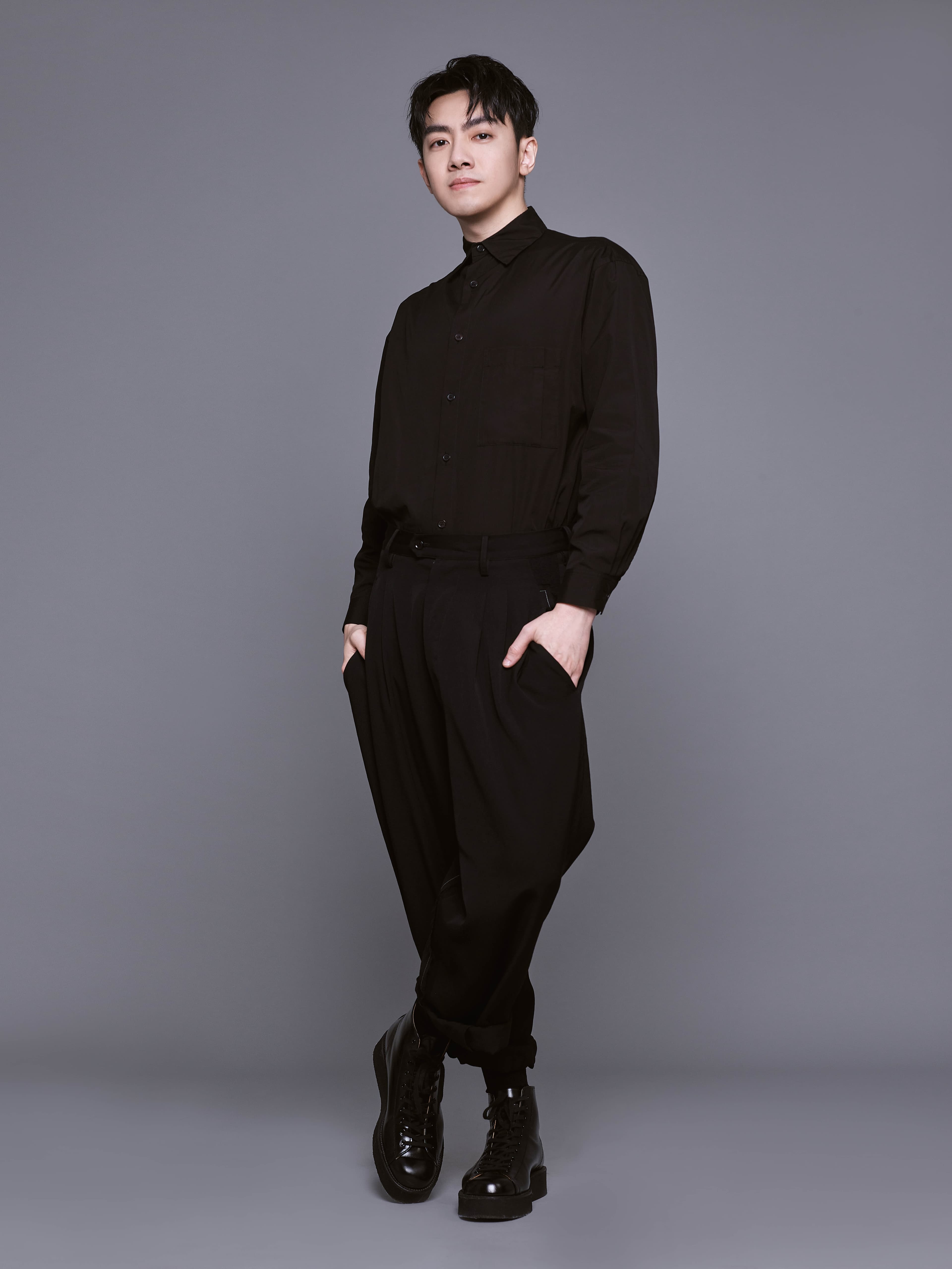 李友廷的新專輯發行三天,一舉拿下iTunes國語專輯榜、Apple Music不分語系專輯、國語專輯榜、KKBOX單曲即時榜四冠王。(華研國際提供)