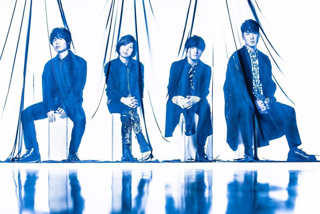 「Official髭男dism」替日劇《戀愛可以持續到天長地久》演唱的主題曲《I LOVE...》串流播放次數突破兩億,今年將再次登上紅白歌唱大賽。(翻攝自「Official髭男dism」官方Instagram)