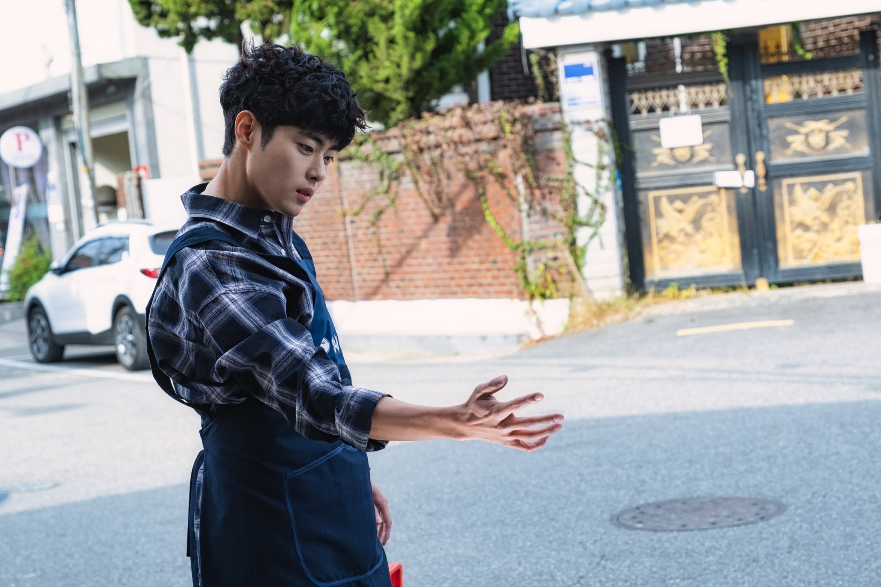 趙炳圭拍戲時仍持續維持身材管理。(Netflix提供)