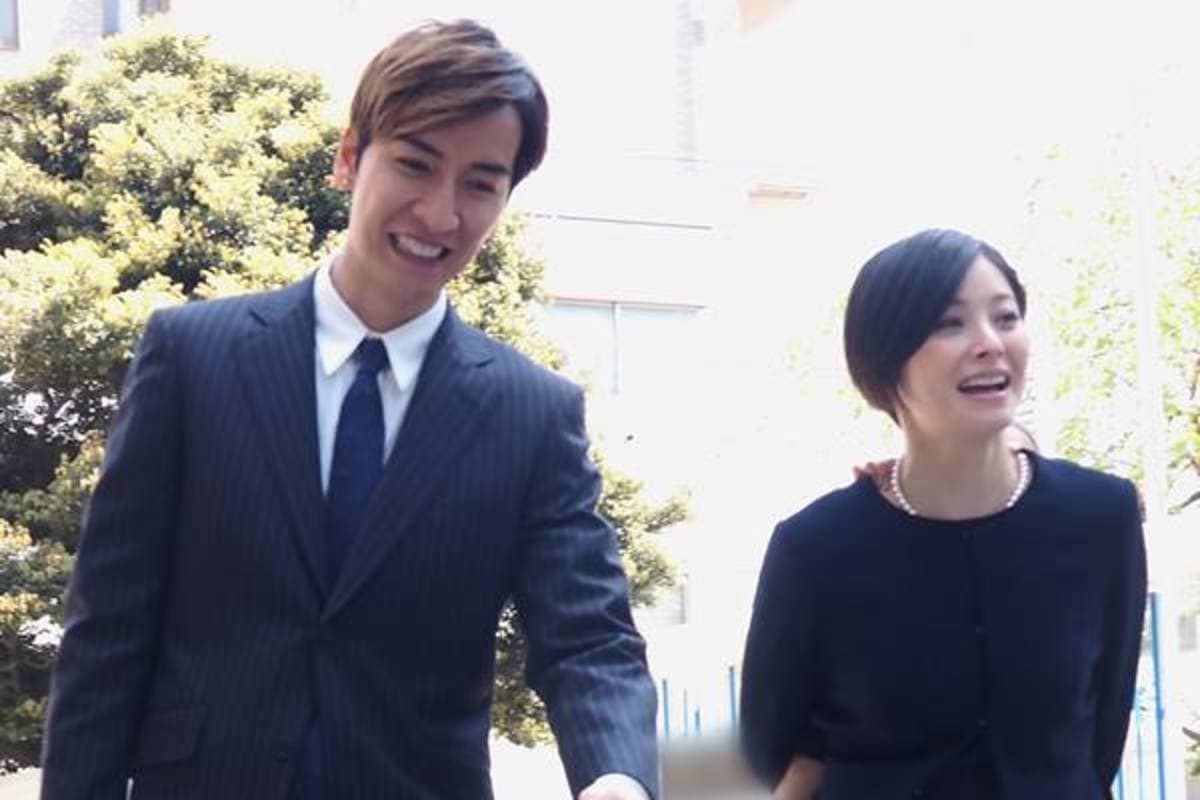 橘慶太和松浦亞彌對於私生活一向低調,難得送女兒上幼稚園才有同框畫面。(網路圖片)