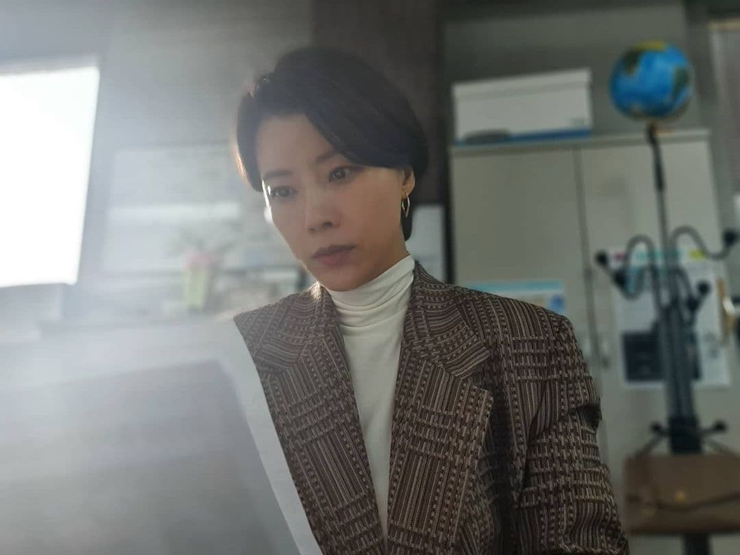 裕善在《Hush沉默警報》飾演社會組次長,一不順心就爆粗口,她爆料向黃晸玟討教怎樣罵髒話,卻因為太過粗俗反而不能播。(翻攝裕善IG)