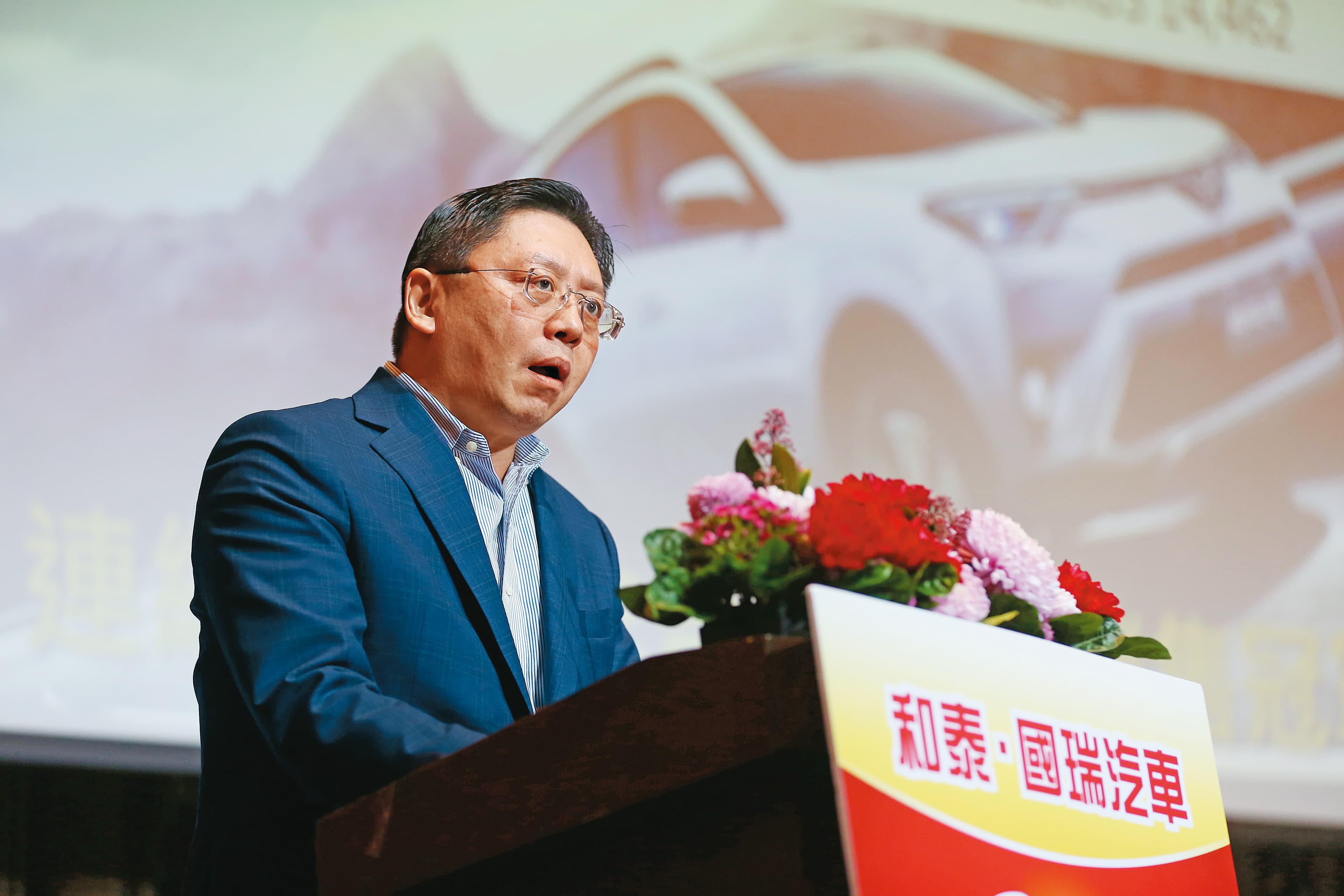 汽車股王和泰車成立yoxi,強勢殺入小黃車隊市場,總經理蘇純興發豪語「目標就是爭龍頭」。