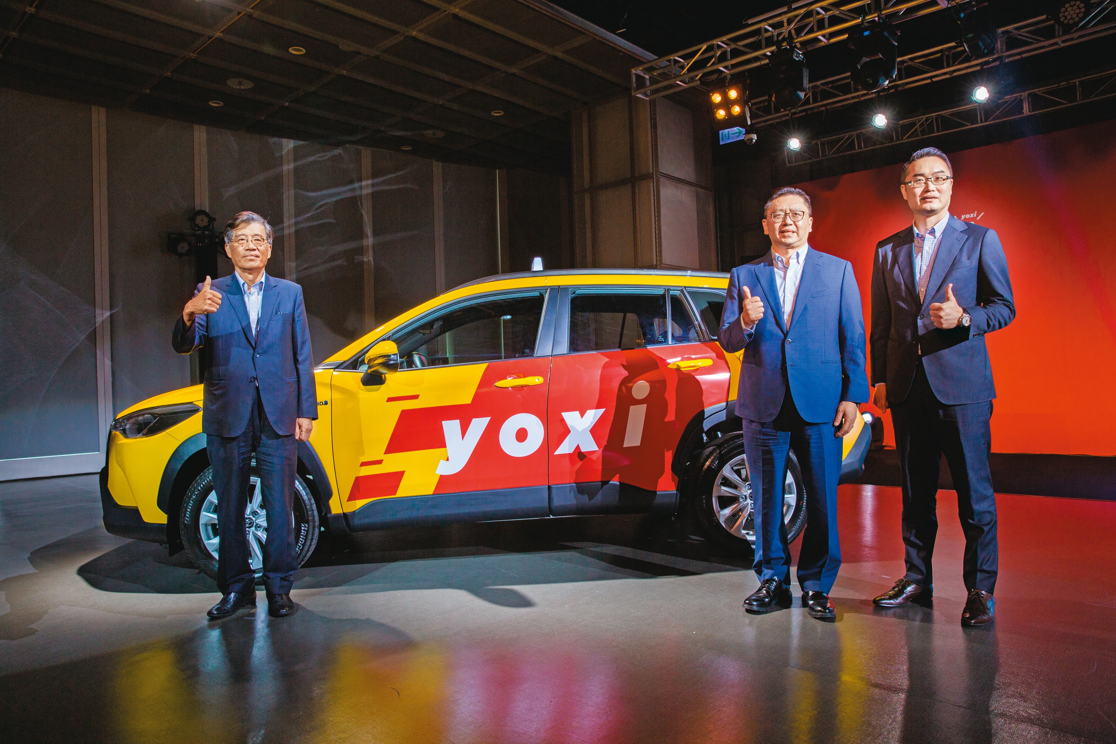 和泰車挾著集團資源成立小黃車隊yoxi,並投資億元大舉搶客,主要著眼於打造未來「移動服務」生態系。
