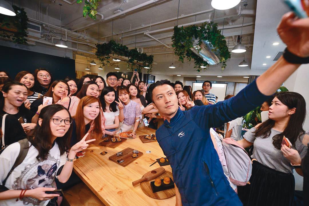 謝霆鋒主持的節目《十二道鋒味》,傳出好口碑。(翻攝自鋒味 Chef Nic IG)