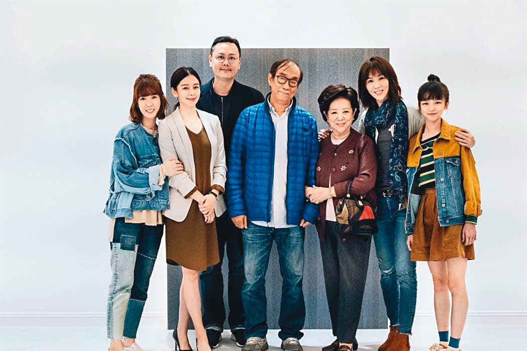 今年國片冠軍《孤味》,完全是女性撐起半邊天,正努力朝1.8億元票房邁進。(翻攝自徐若瑄IG)