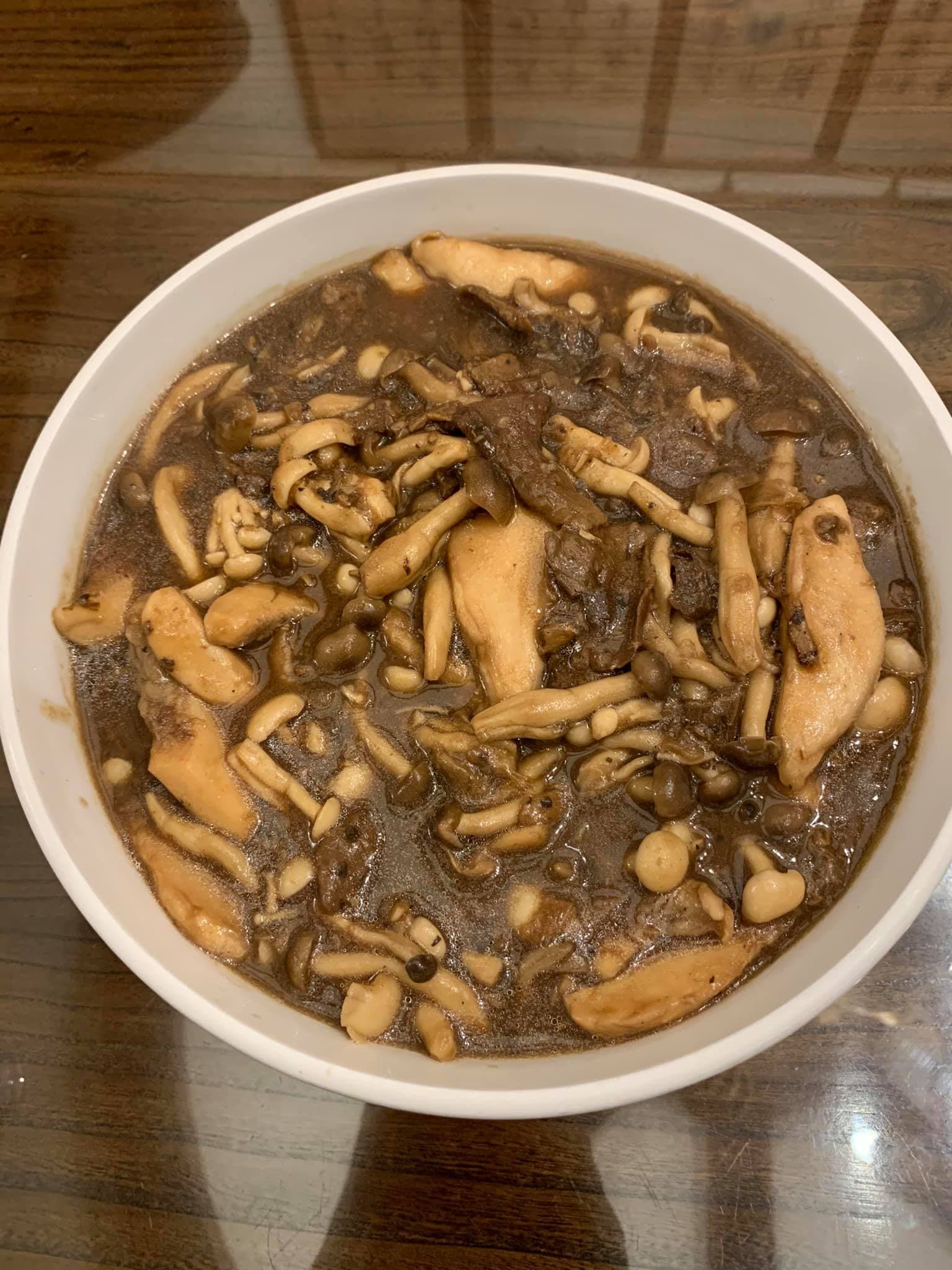 先裝盤上桌。