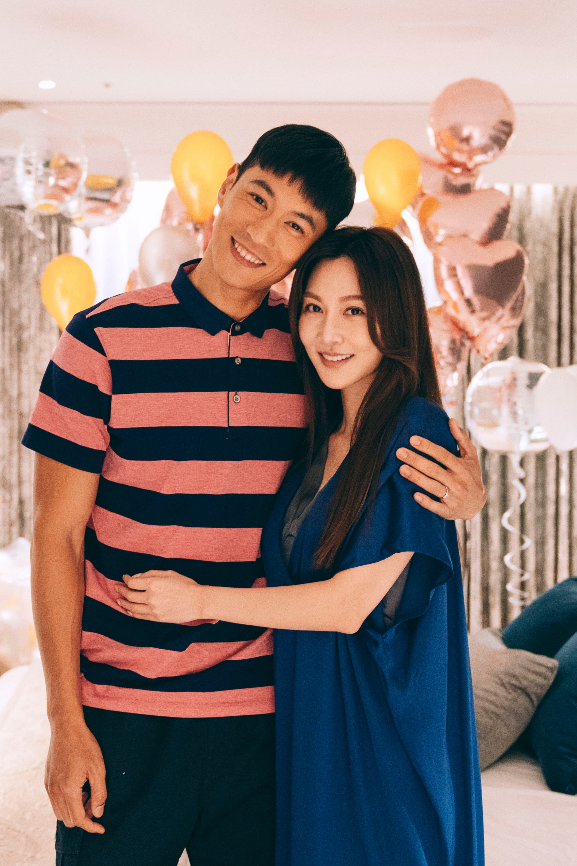 曾莞婷在《媽，別鬧了！》配對鍾承翰情慾超越尺度。（草舍文化提供）