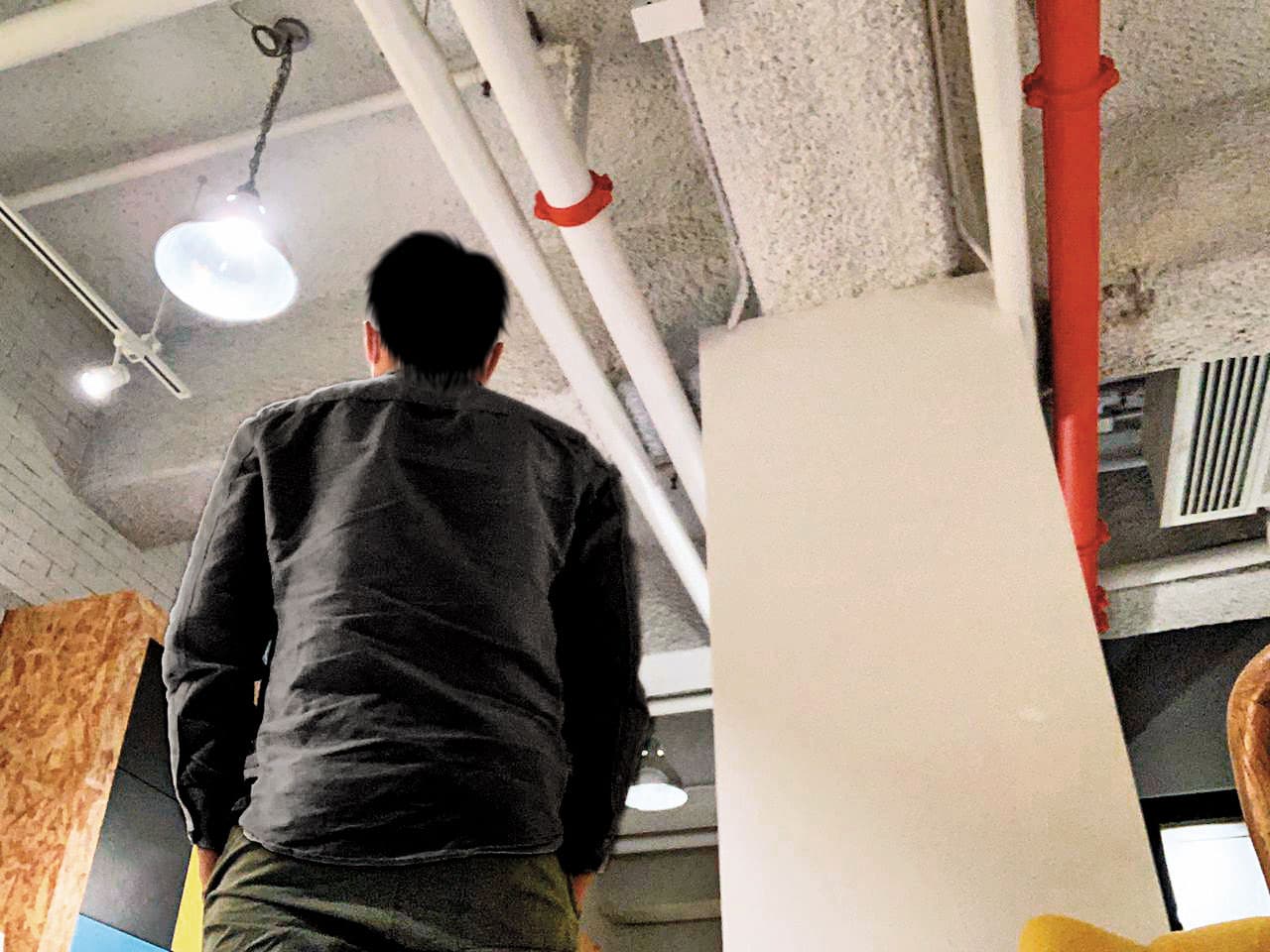 阿樂說香港已經病入膏肓,自己和大部分的朋友都在思考去留。(阿樂提供)