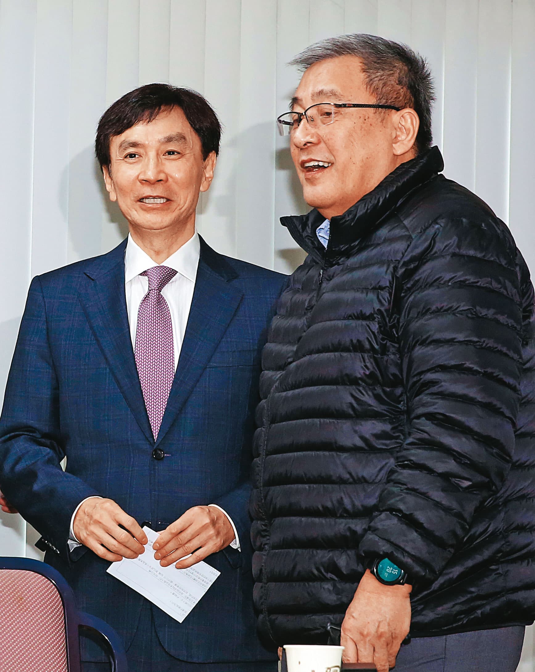 鍾依文(左)和戴豐樹(右)2年前才從鴻海離開,2人都曾在鴻海立下戰功。