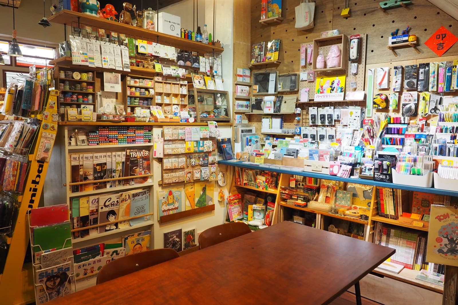 「Dadala cafe&stationery」可愛又實用的文具是特色，是文具控必訪的店。
