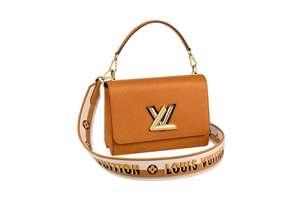 Monogram繡花寬肩帶Twist手袋。NT$137,000。（路易威登提供） 