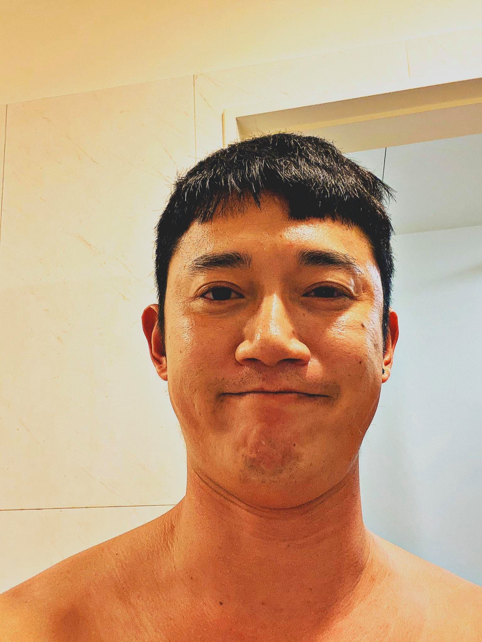 吳慷仁近來為了電影刻意吃胖,對身體負擔不小。(翻攝自吳慷仁臉書)