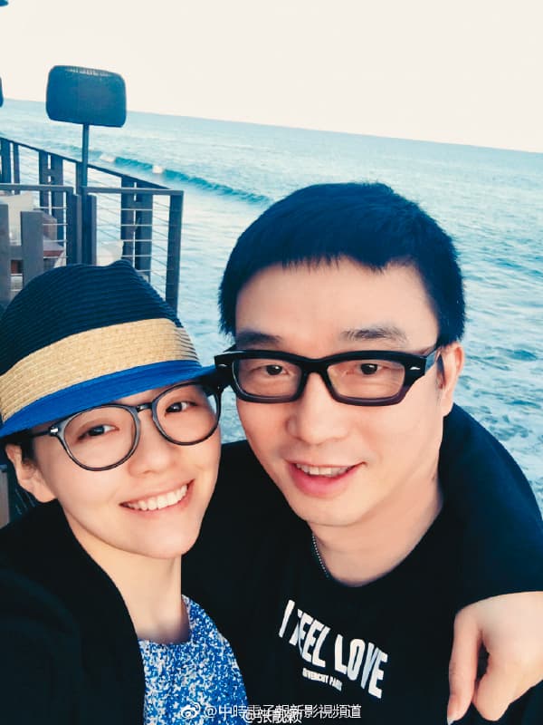 張靚穎向經紀人男友求婚，但也閃結閃離。（翻攝張靚穎微博