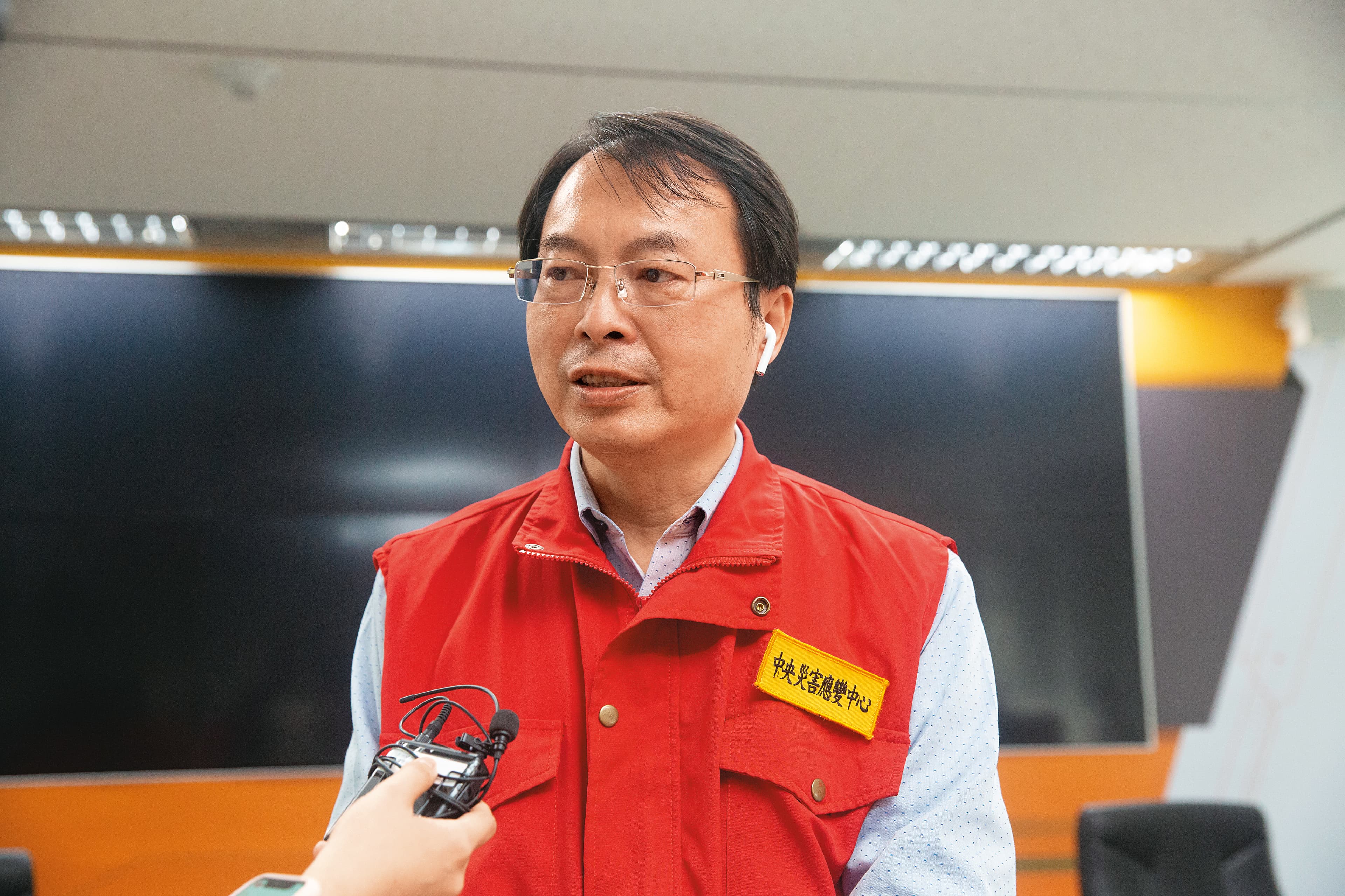 水利署副署長王藝峰屢次對外界強調,農業用水占全台7成,就算把水都留給農業也不夠用,農田停灌是不得已的決定。