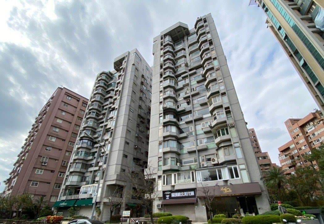 依依位於大直明水路價值1億2千多萬的「大直銘家」住處被法拍。(依依提供)