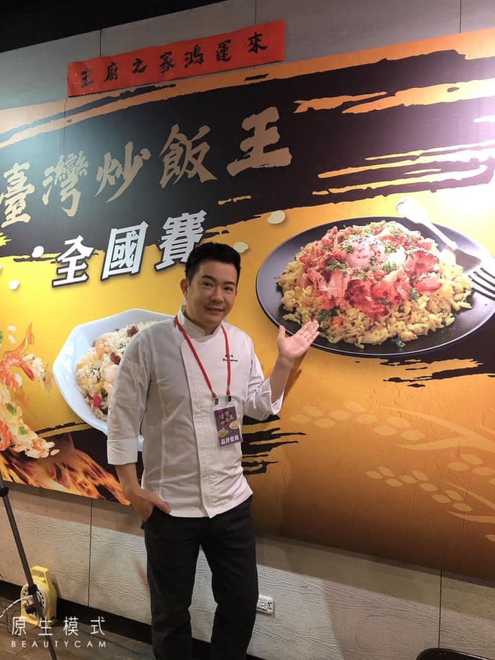 吳秉承今年和便利商店合作推出年菜,生意觸角相當多元。(翻攝自吳秉承粉專臉書)