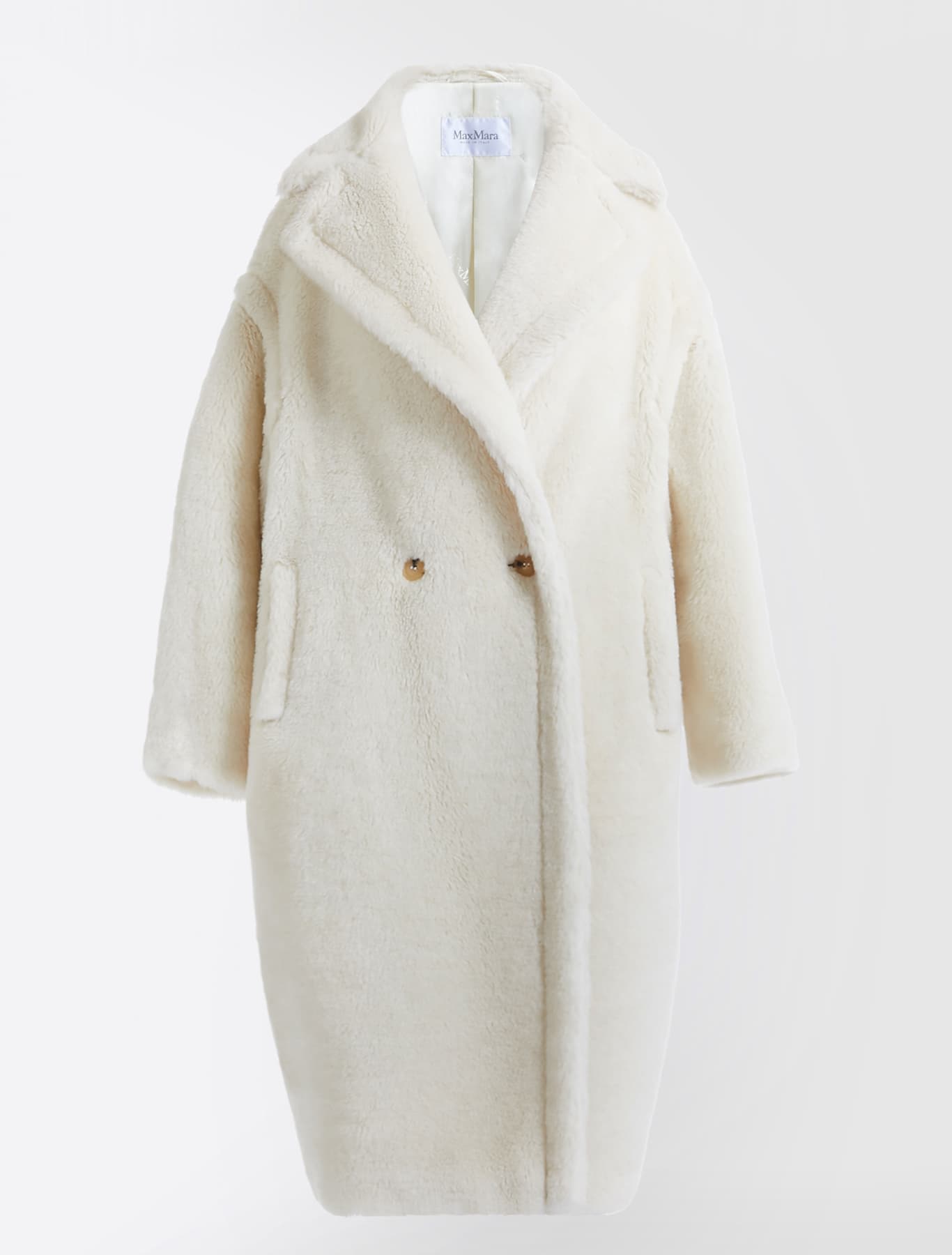 白色Teddy Bear Coat。NT$150,800（華敦提供）