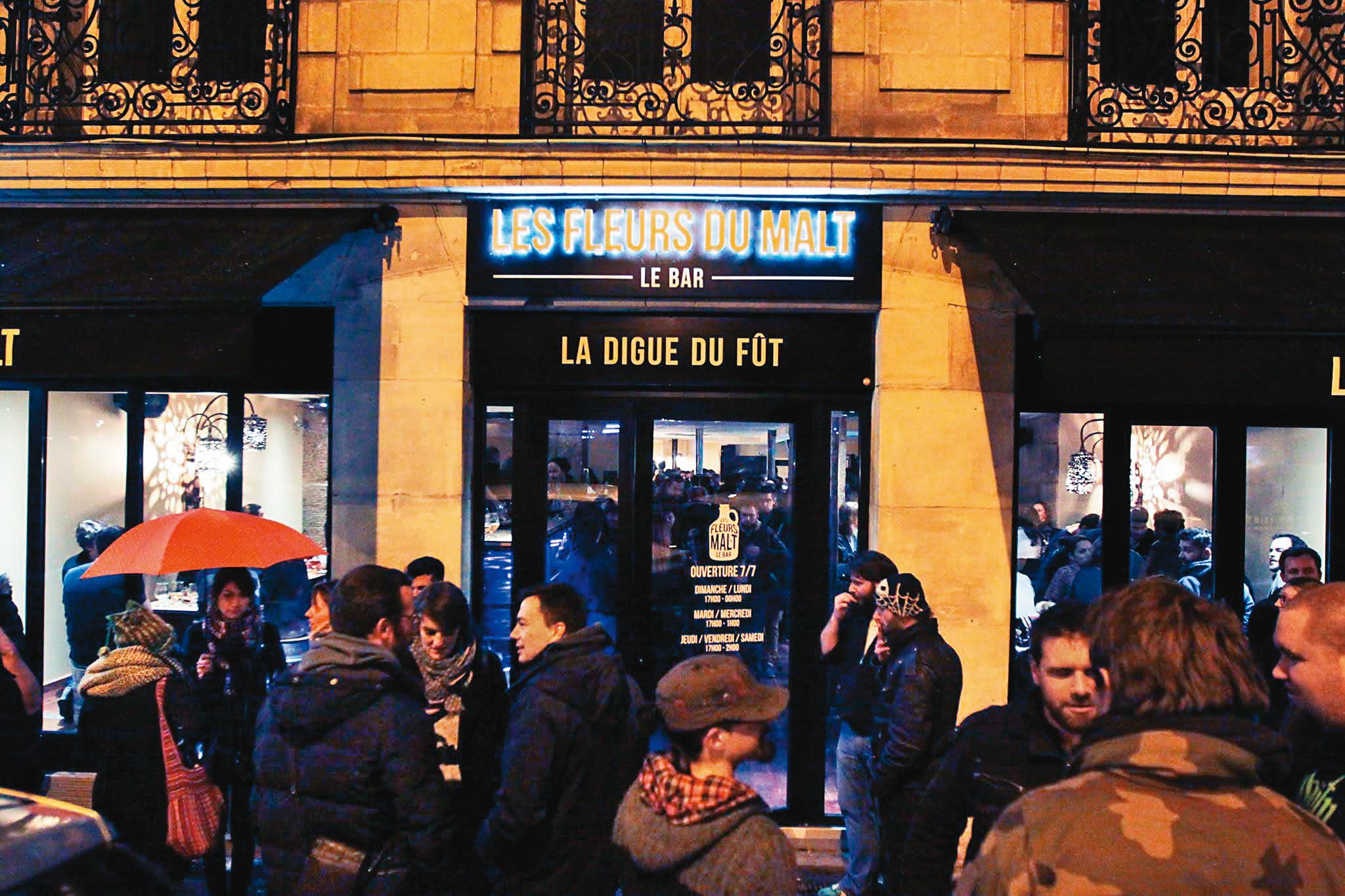 位於法國南特的酒吧「Lfdm Le Bar À Nantes」座落在街邊一樓。(福爾摩沙精釀提供)