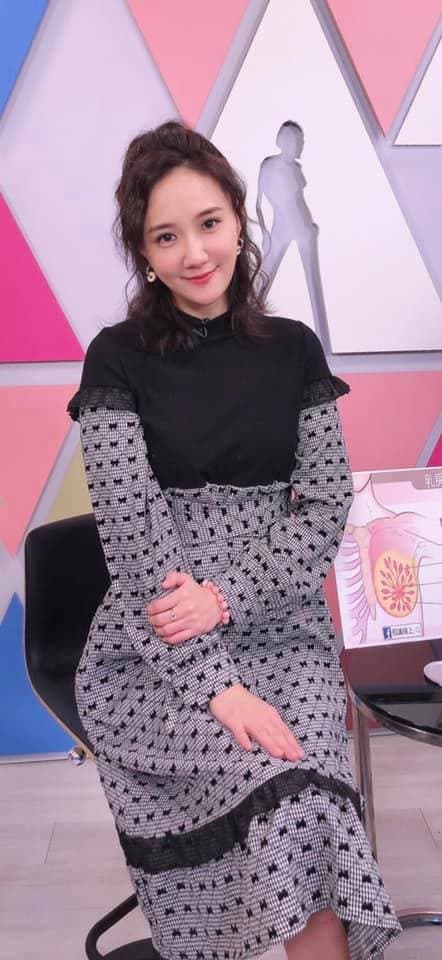 何妤玟婚變之後活出自己,也重拾約會生活。(翻攝自何妤玟臉書)
