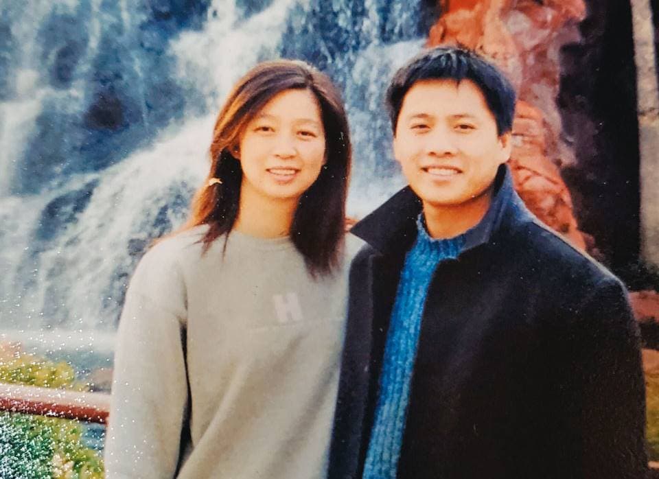 阿興師17歲就認識蓮姐,兩人鶼鰈情深,事業上也互相扶持。(阿興師提供)