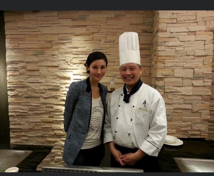 許多名人都吃過阿興師的鐵板燒料理。圖為港星李嘉欣。(阿興師提供)
