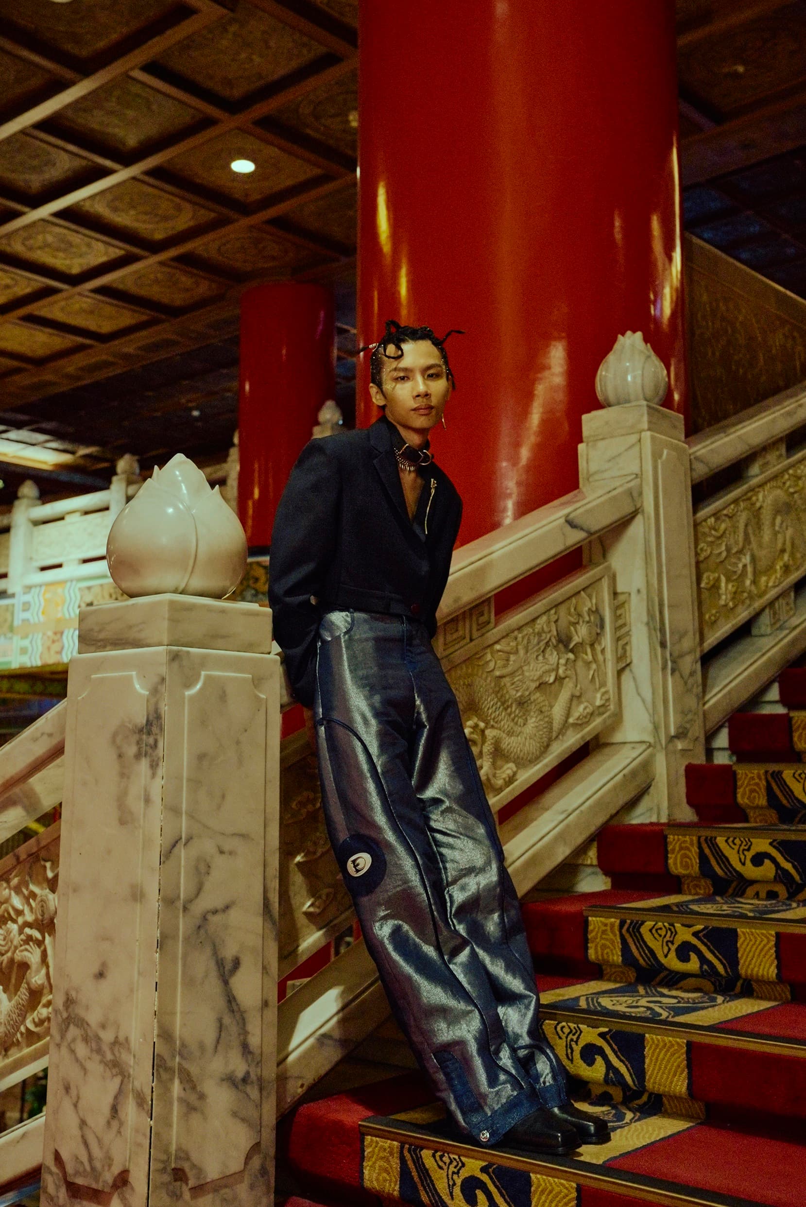 春艷升格當MV男主角,直呼像作夢一樣。(顏社提供)