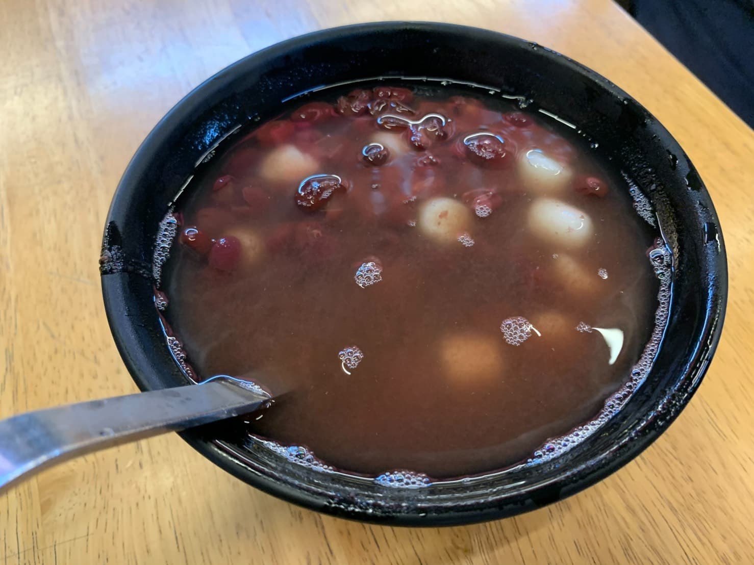 東美水果店的紅豆湯圓。(翻攝自陳其邁 Chen Chi-Mai)