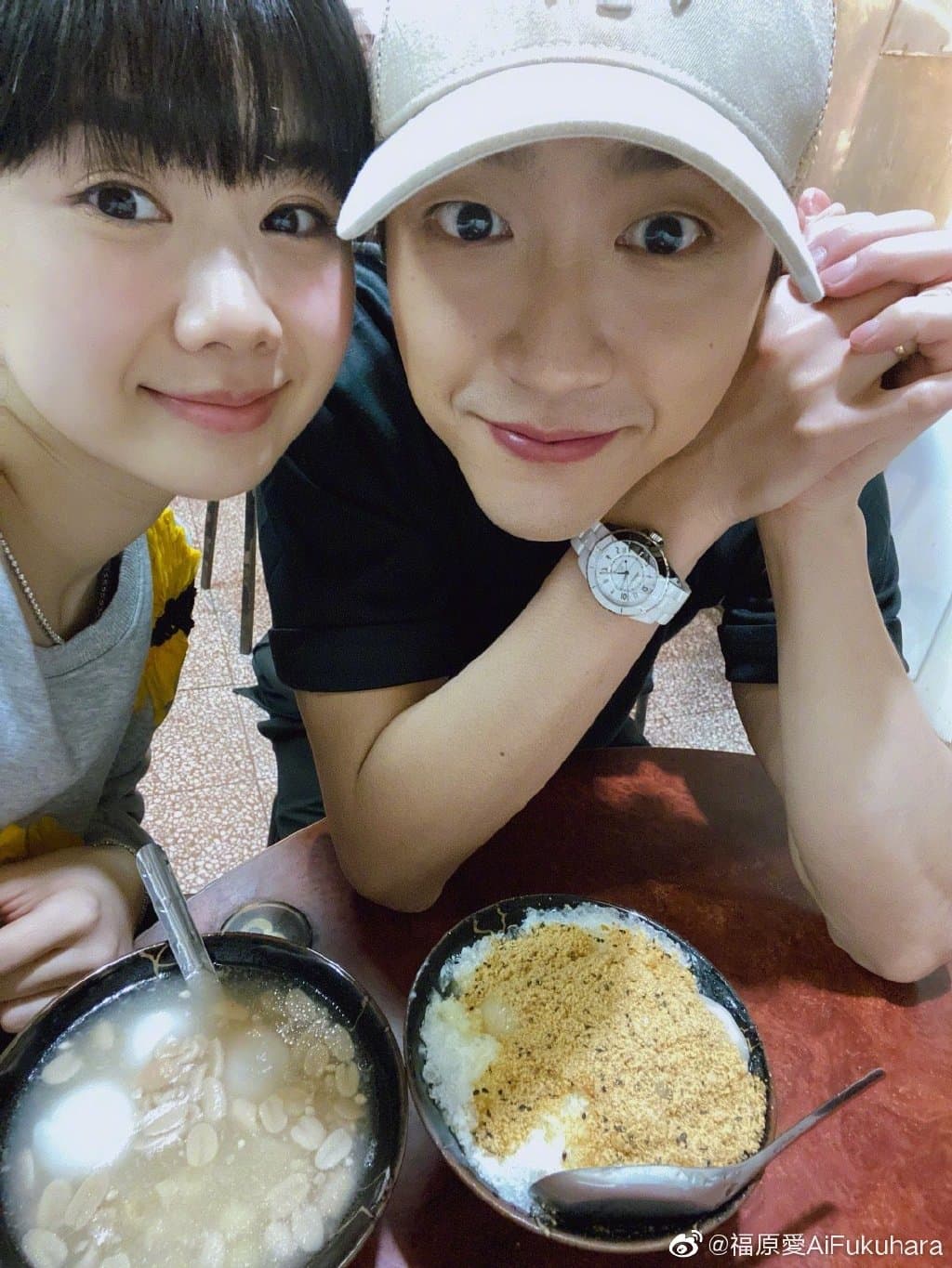 福原愛(左)與江宏傑結婚以來經常公開曬恩愛,十分甜蜜。(翻攝自福原愛微博)