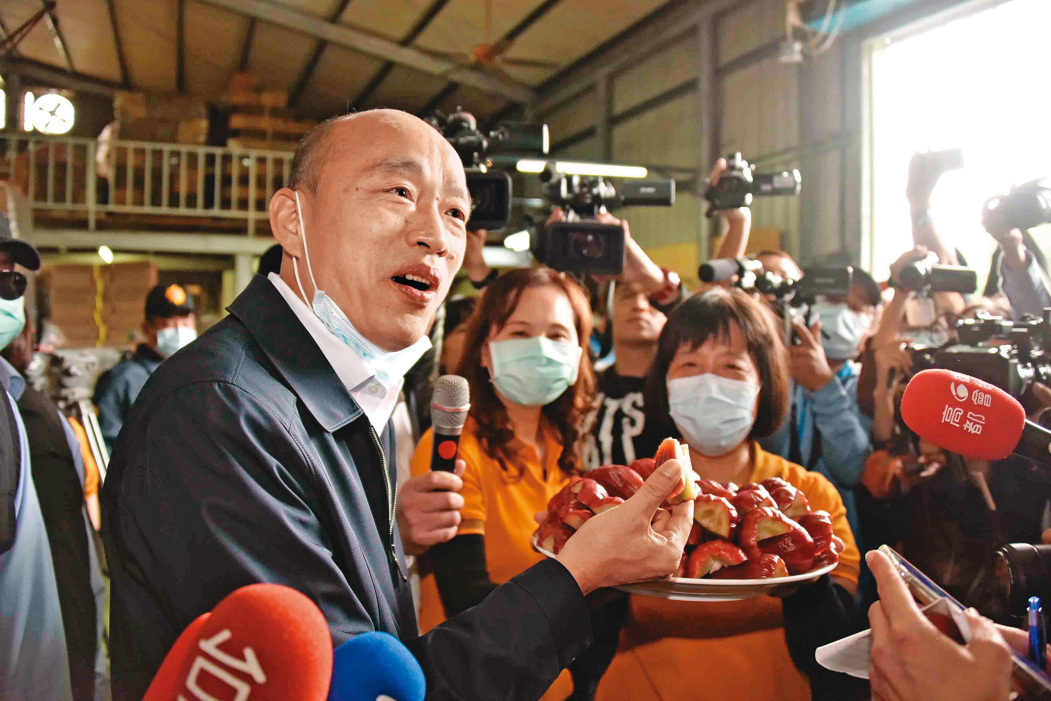歷經罷韓後的前高雄市長韓國瑜,近日正式復出,展開公益之旅走遍地方。